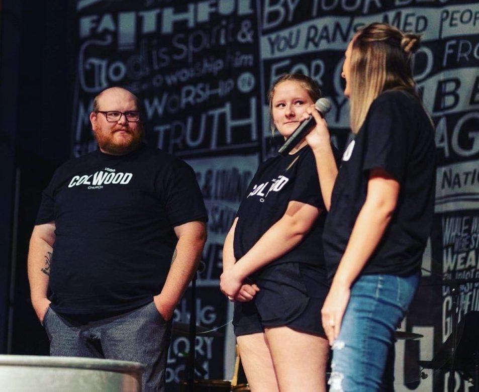 Dedication_prayer-baptising